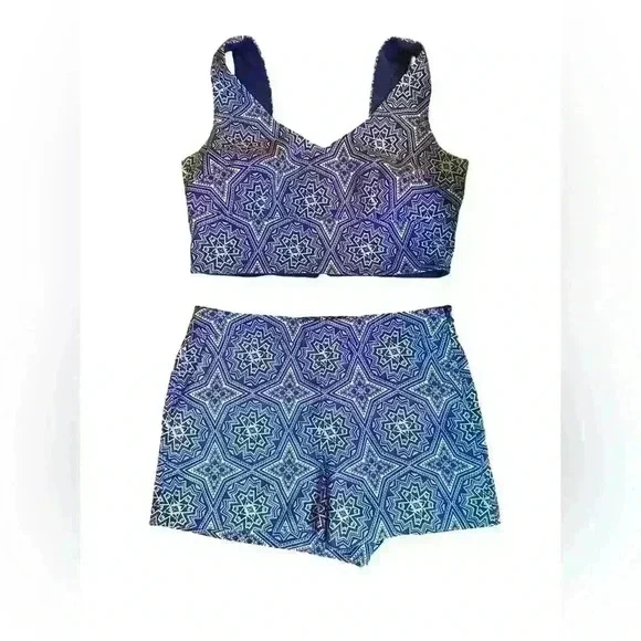 Forever 21 2 Piece Tile Print Shorts Set size small Crop Top 2 Piece Set - Picture 1 of 3